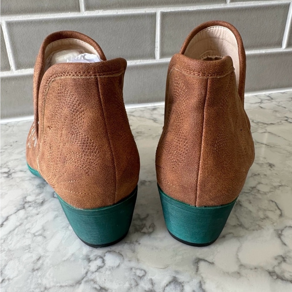 Jolimall cowboy booties brown and teal size 9 - Picture 3 of 7